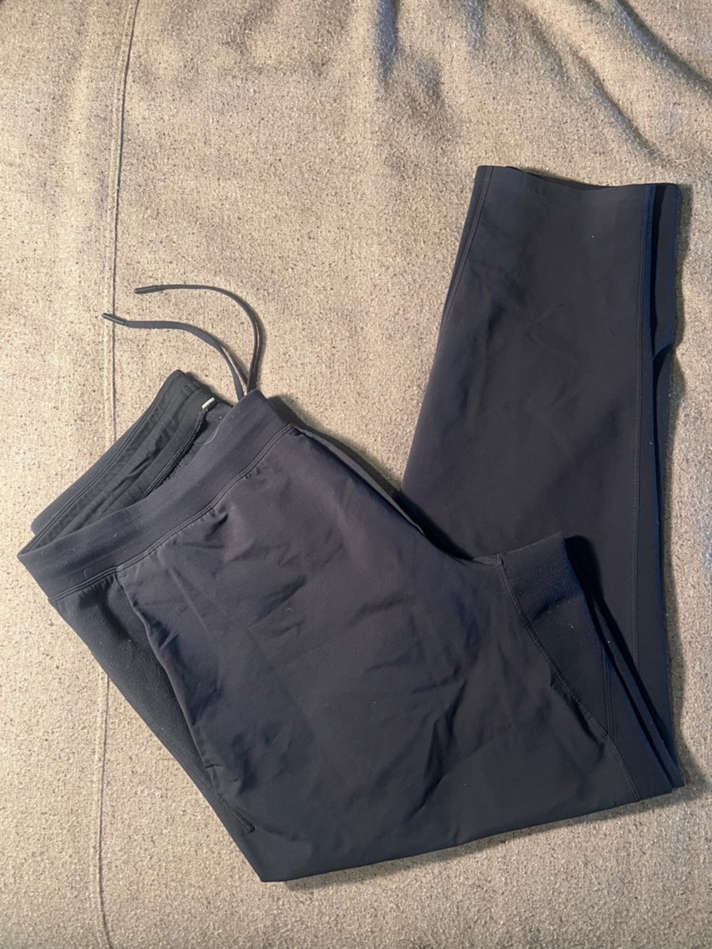 Lululemon Men's Athletic Jogger Pants in Black